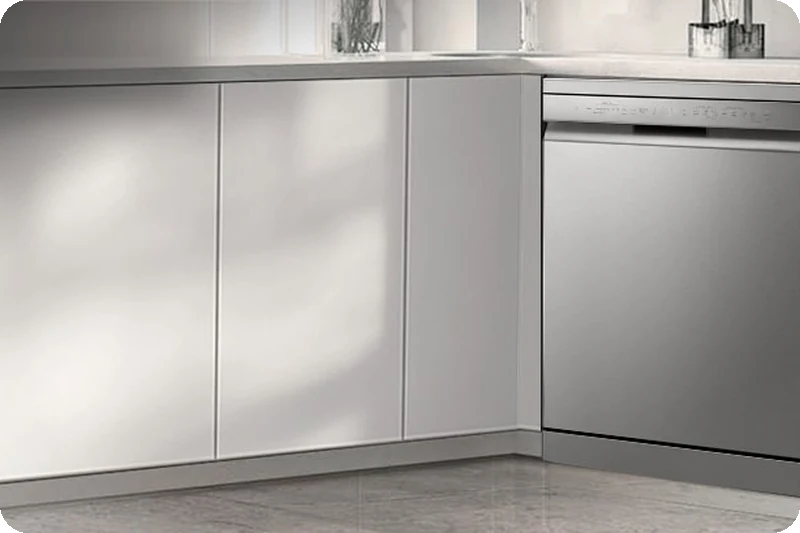 The dishwasher door opens automatically after the wash cycle completes to naturally dry the dishes.